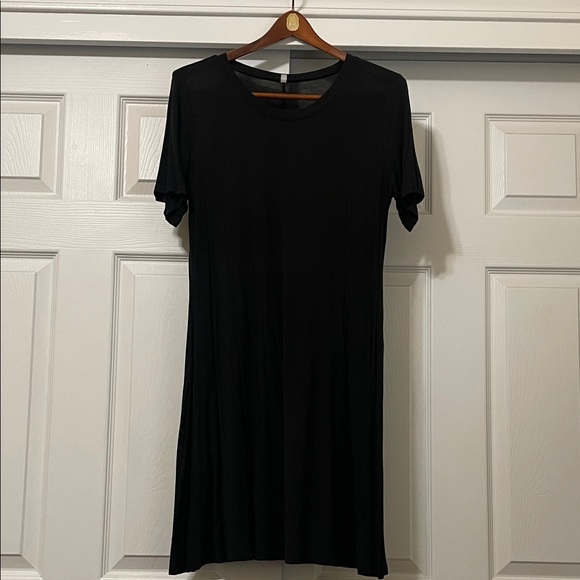 Source Unknown Dresses & Skirts - Black T-shirt Dress